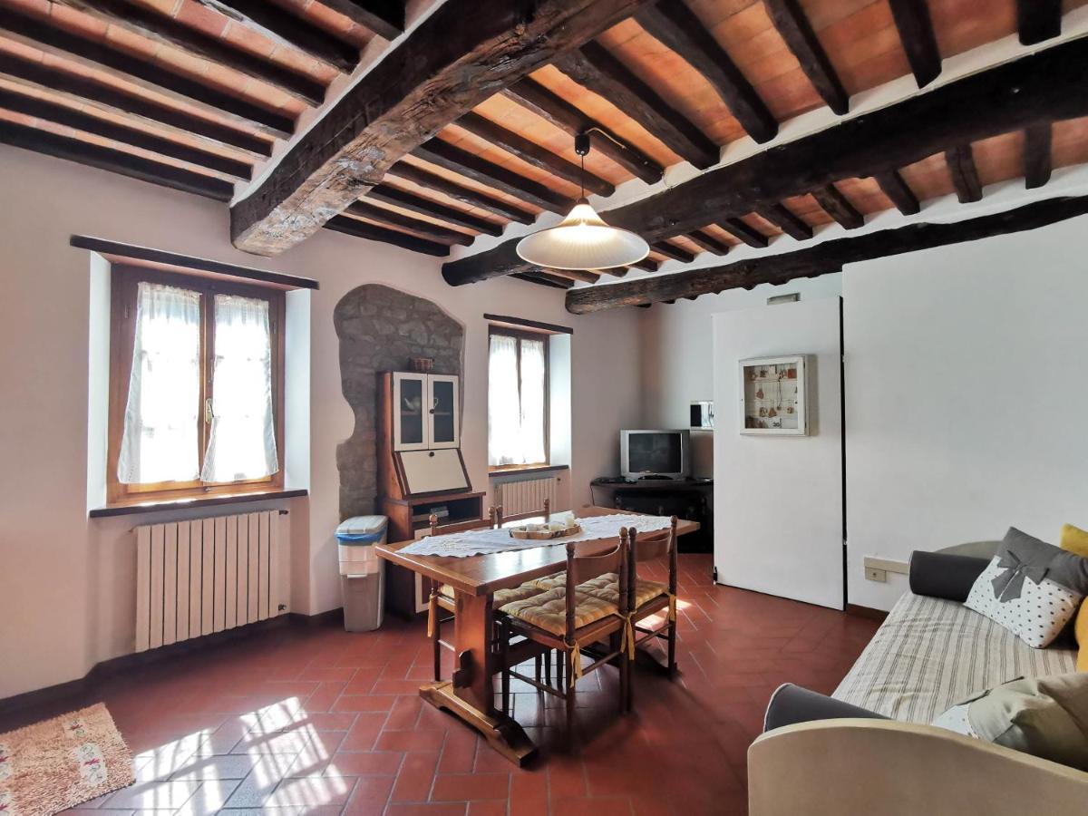 דירות Uzzano Casa Velia מראה חיצוני תמונה